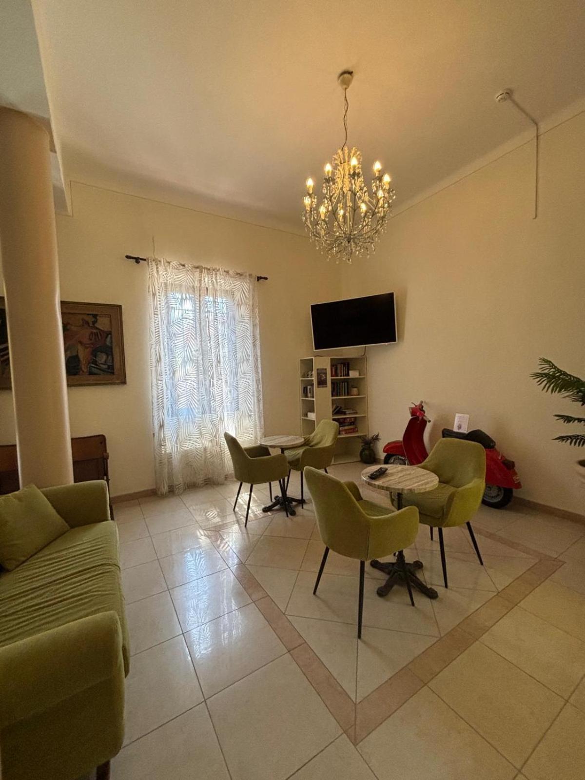 Hotel Virginia Marina di Massa Kültér fotó
