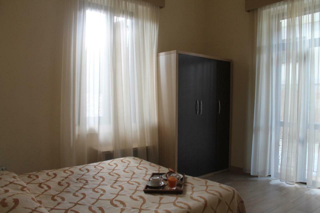 Hotel Virginia Marina di Massa Kültér fotó